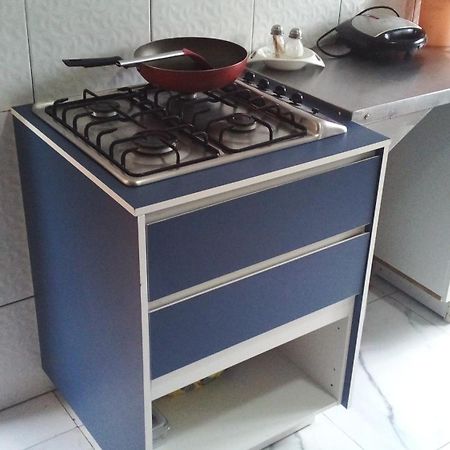 PeruíbeQuarto Cozinha Banheiro Ar Condicionado Ambiente Familiar 700 Metros Da Praia公寓 外观 照片